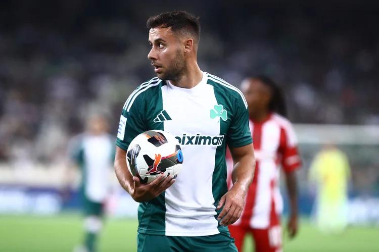 George Baldock, estrela do Panathinaikos, morre aos 31 anos