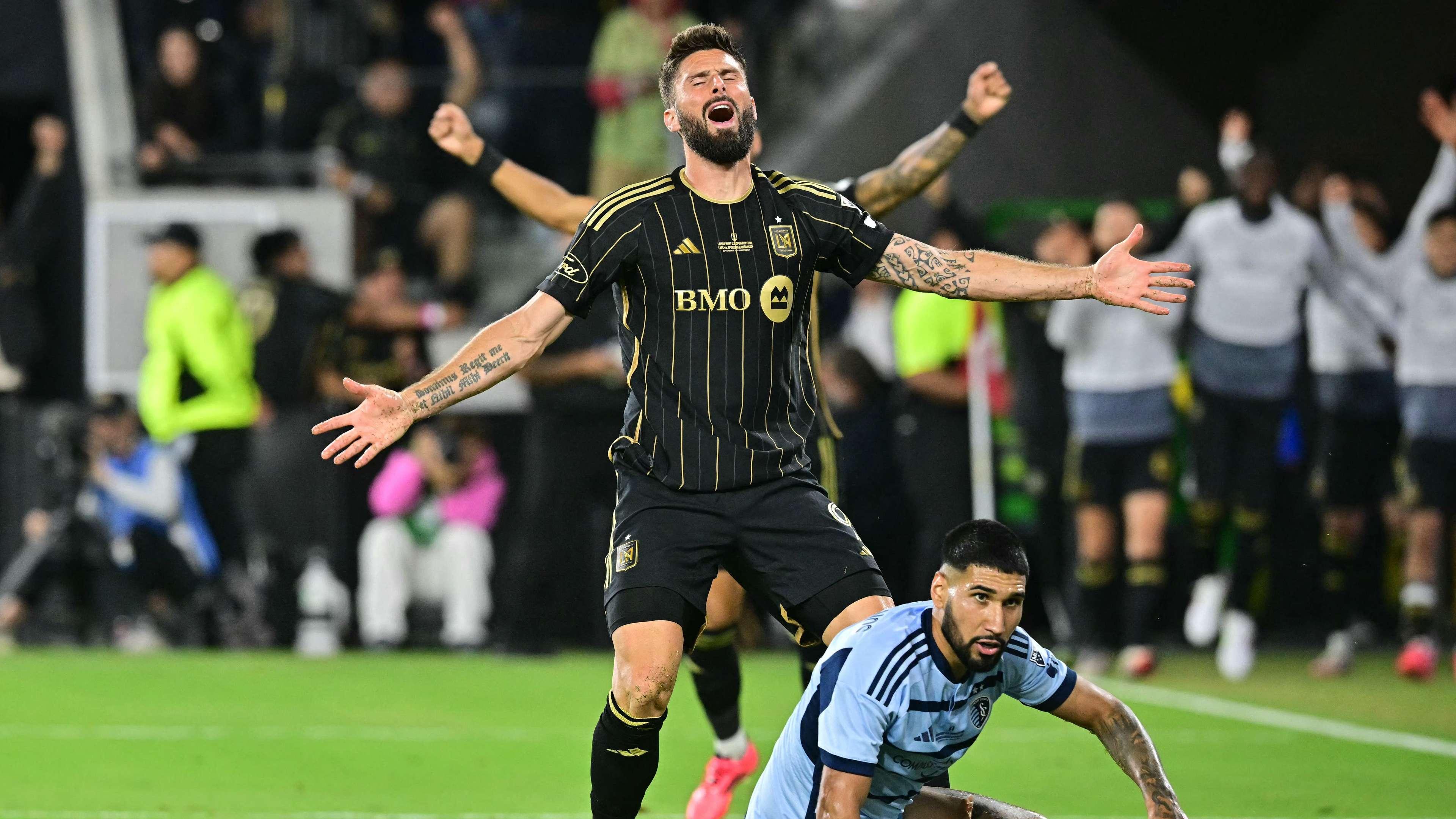 Los Angeles FC enfrentando o Sporting KC na Copa Aberta