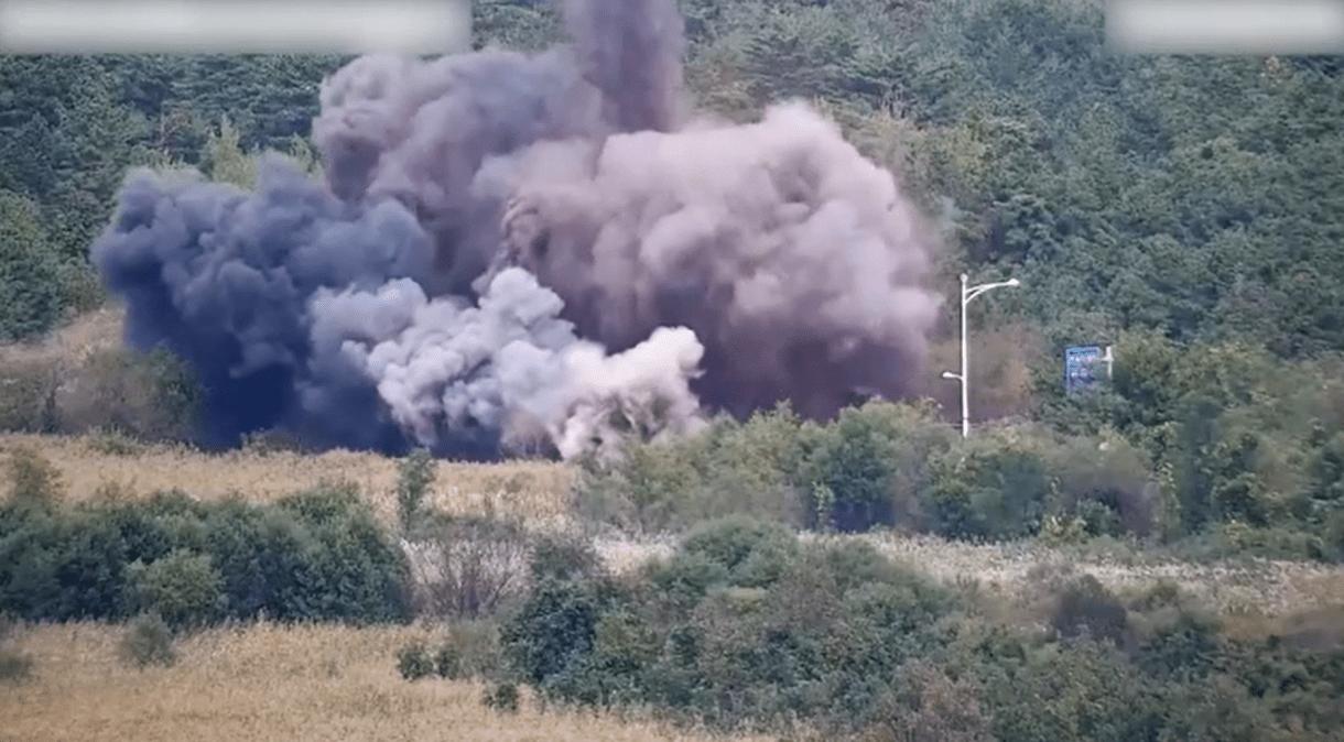 Coréia do Norte explode estrada na fronteira com o Sul