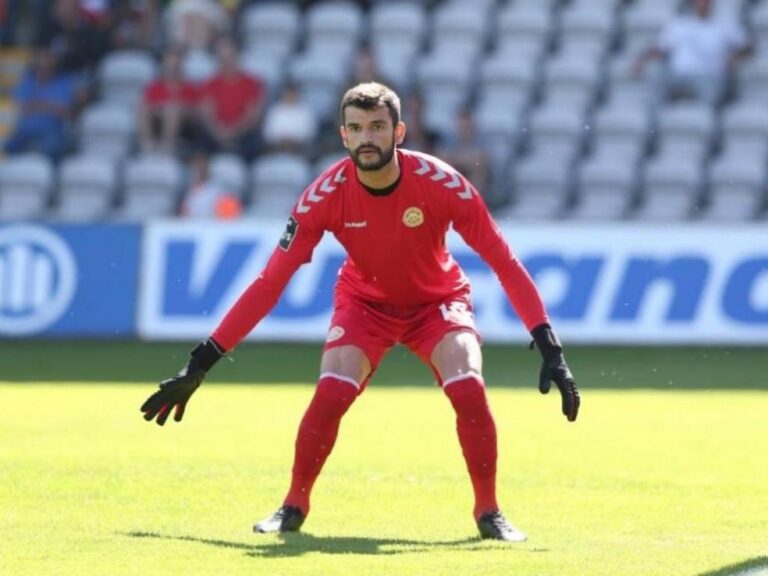 Ex-goleiro Daniel Guimarães morre aos 37 anos após luta contra câncer