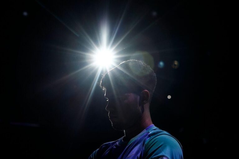 Carlos Alcaraz é Eliminado nos Octavos de Final do Masters 1000 de Paris-Bercy