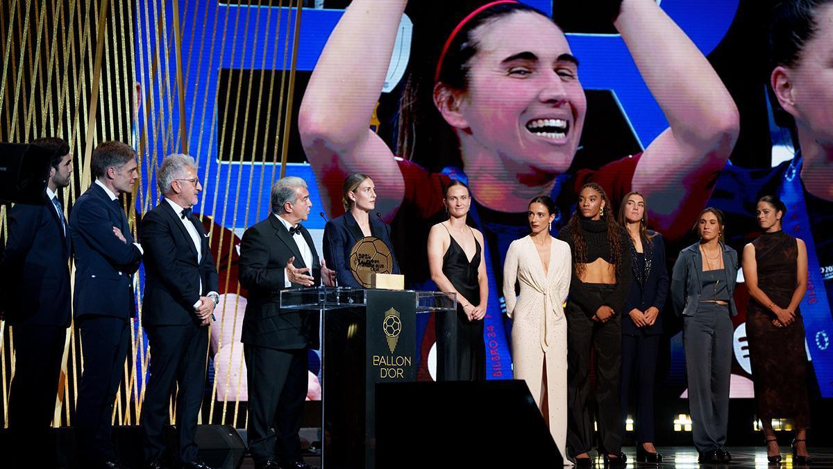 FC Barcelona, prêmio al melhor equipe feminino do ano na Gala do Balón de Oro.