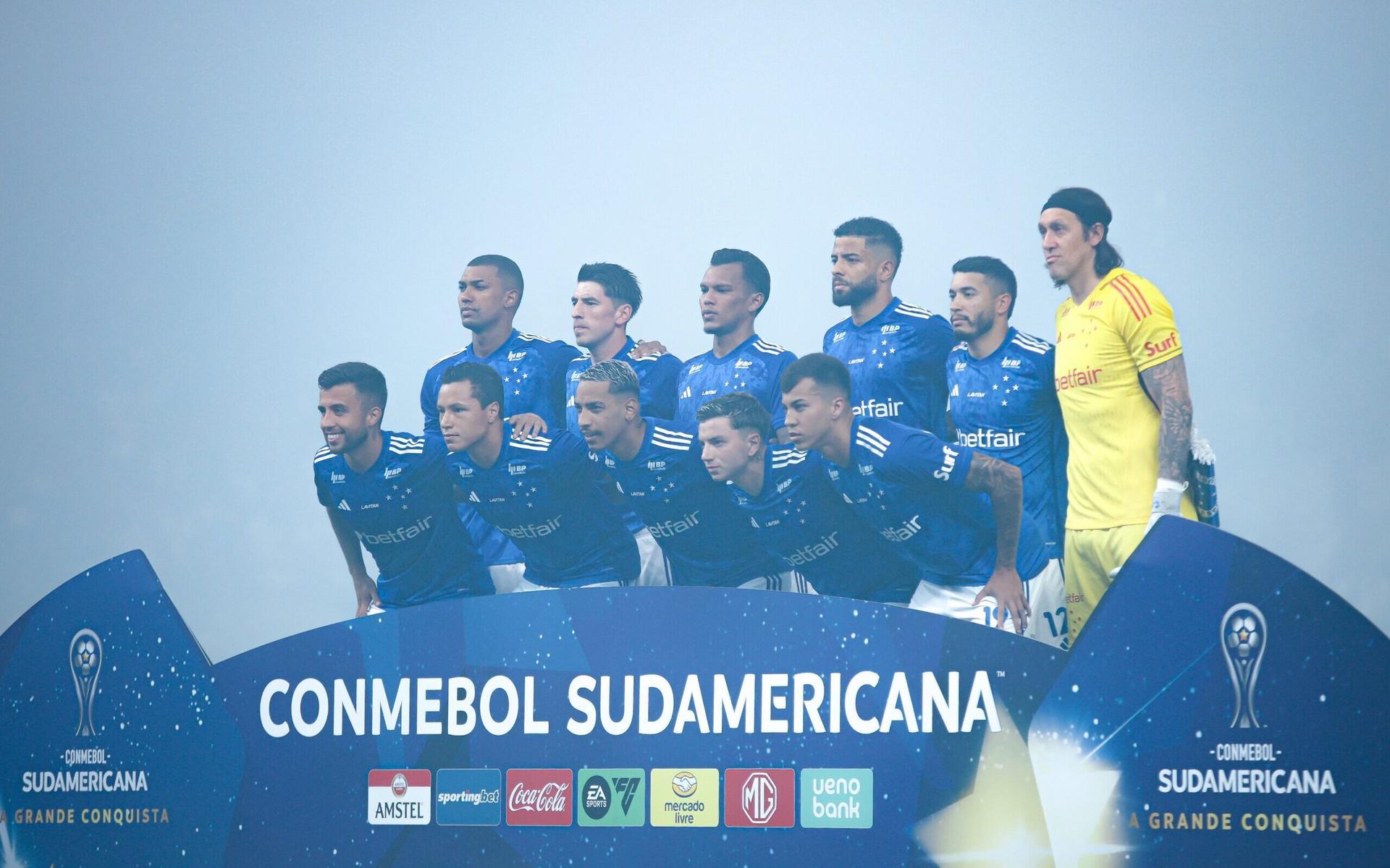 Time do Cruzeiro antes de enfrentar o Lanús