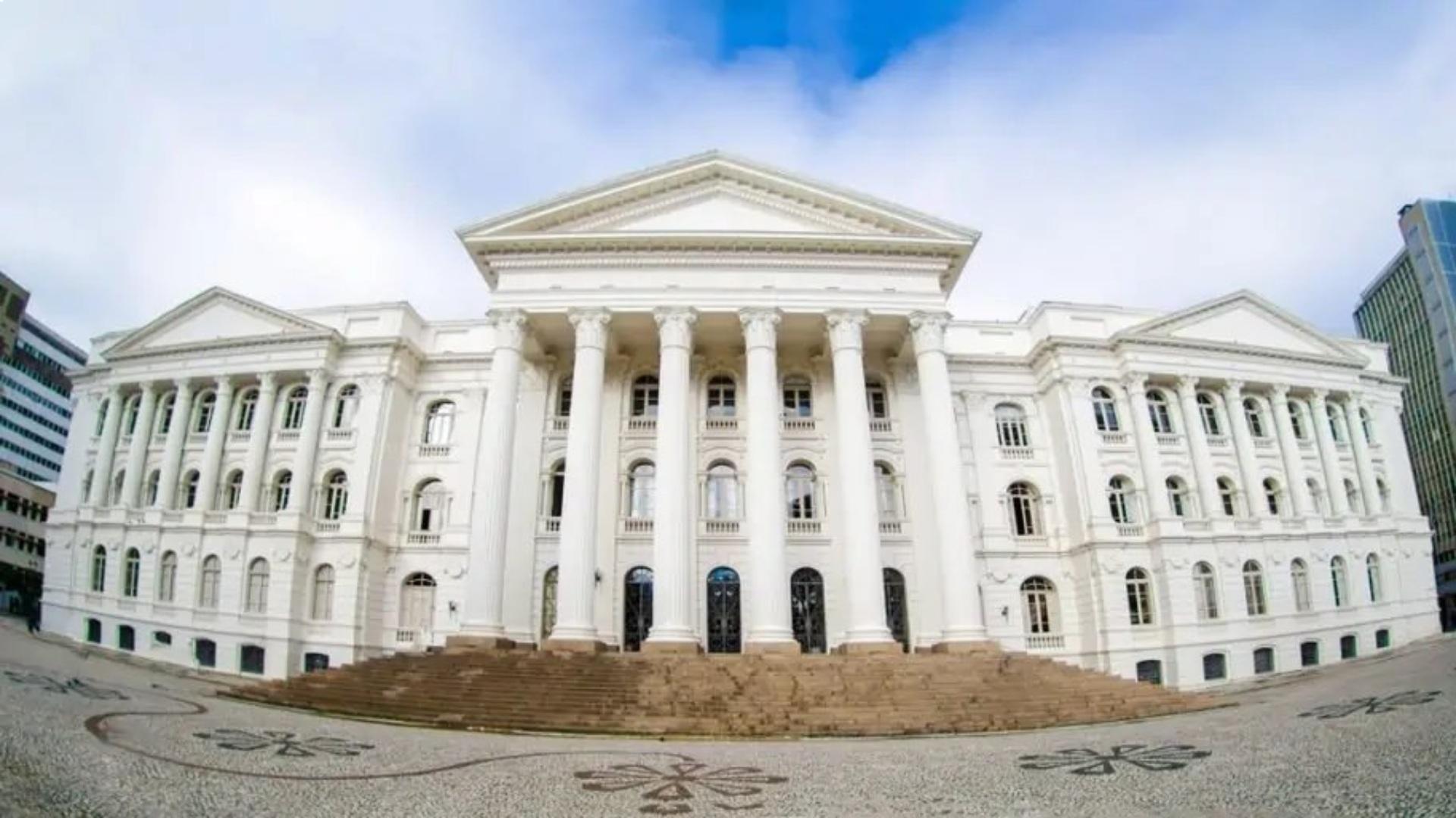 Prédio da Universidade Federal do Paraná (UFPR) em Curitiba