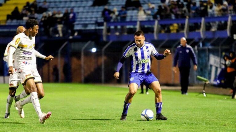 Avaí e Vila Nova em Confronto Decisivo na Série B