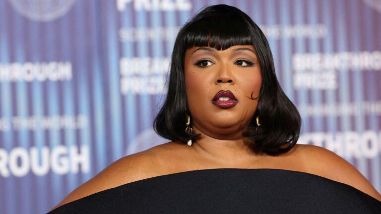 Lizzo Inova com Fantasia de Halloween Inspirada em ‘South Park’