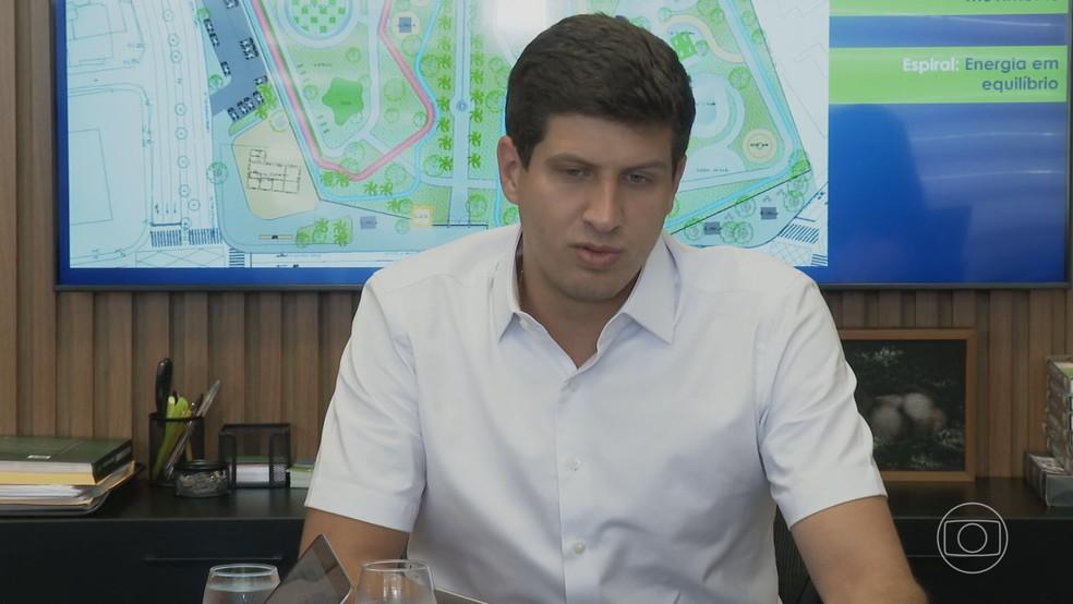 João Campos, o prefeito reeleito do Recife, em um evento público.