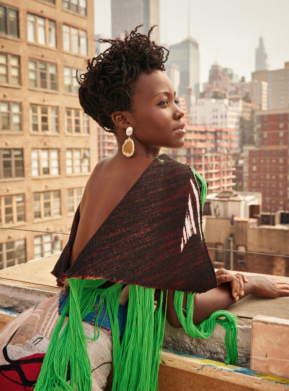 Lupita Nyong'o na capa da Harper's Bazaar