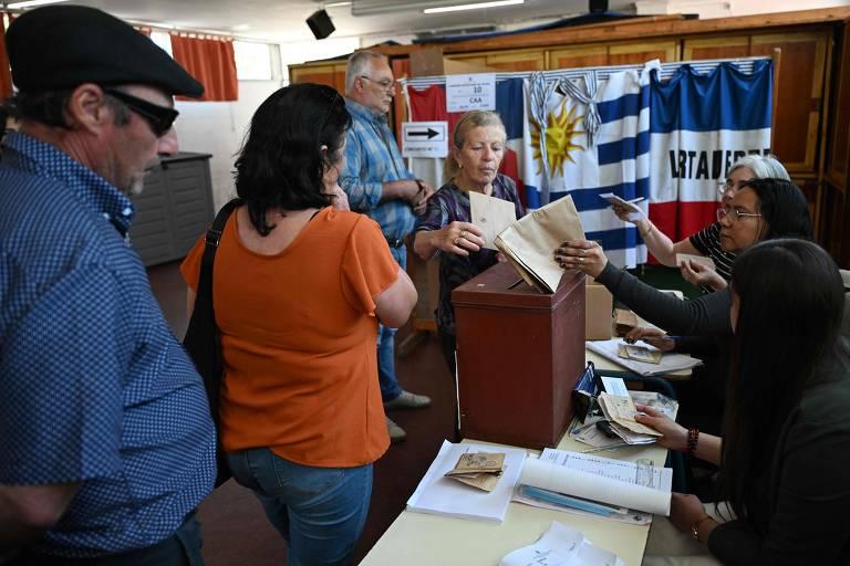 Uruguai vai às urnas no primeiro turno das eleições.