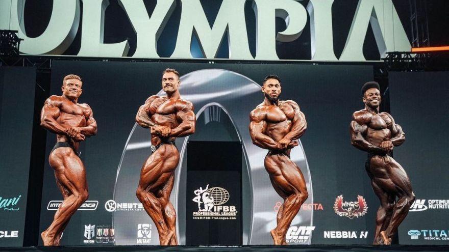 Ramon Dino se destaca na categoria Classic Physique durante o Mr. Olympia