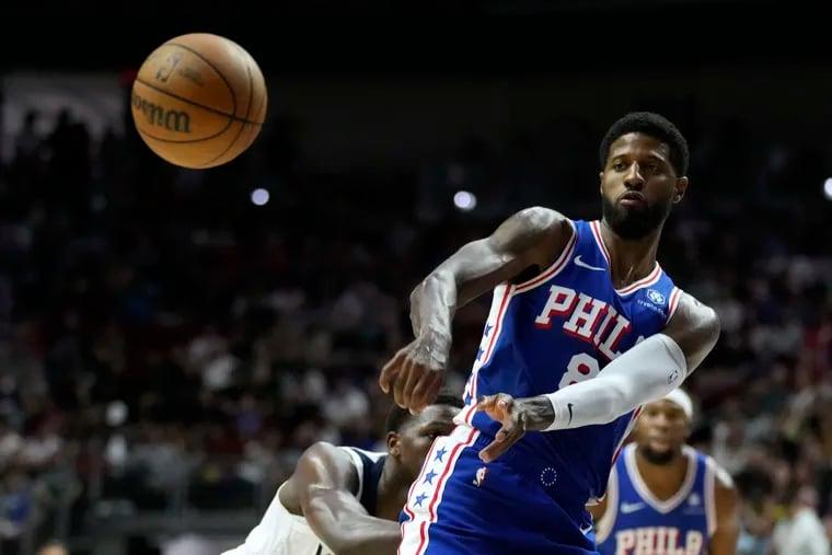 Paul George sofre lesão no joelho durante jogo de pré-temporada