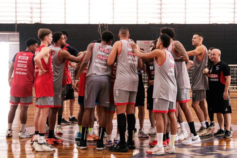 Franca busca reabilitação no NBB em duelo contra o Paulistano