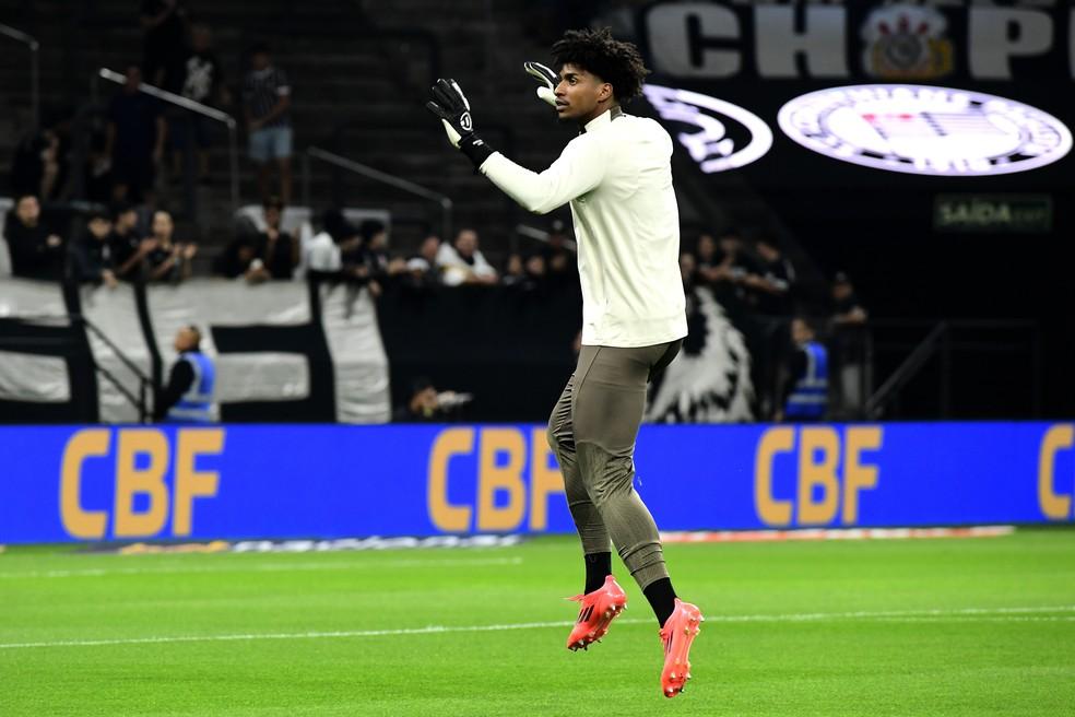 Hugo Souza em Corinthians x Athletico-PR