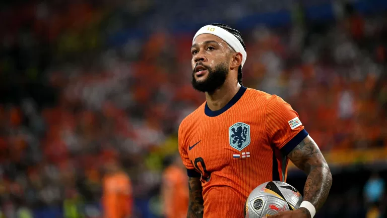 Memphis Depay Fora da Convocação: Entenda o Motivo da Ausência na Seleção Holandesa