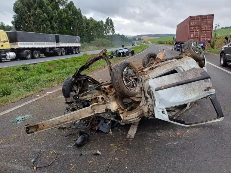 Tragédia na BR-376: Acidente entre carros deixa duas mortas em Ponta Grossa