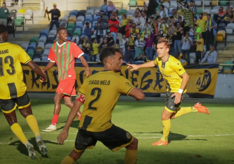 Beira-Mar e Marítimo B empatam em um jogo equilibrado no Estádio Municipal de Aveiro