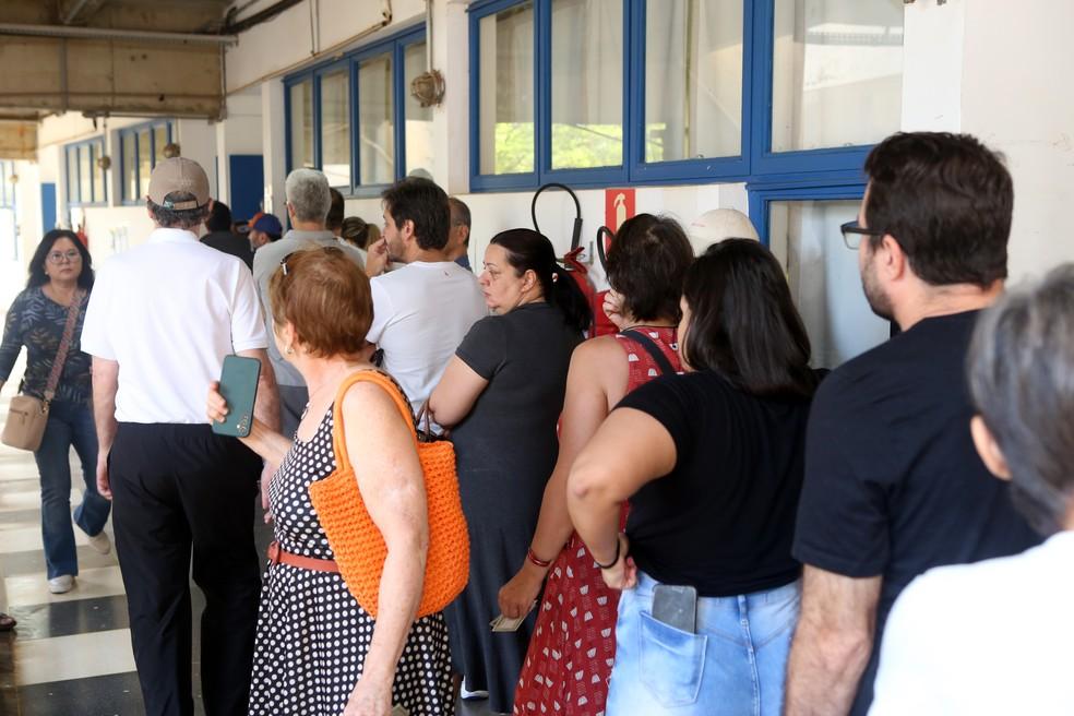 Eleição 2024 em Campinas: fila em seção eleitoral