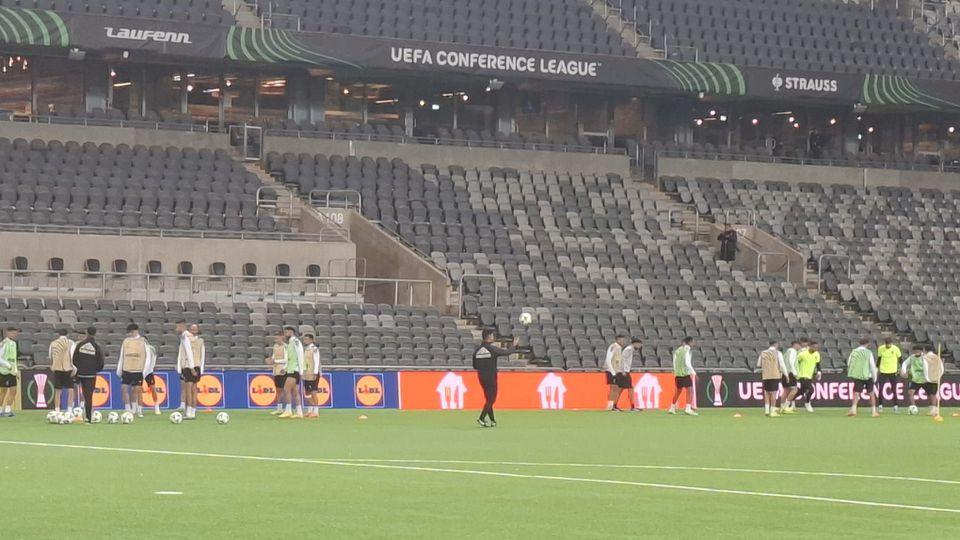 Vitória de Guimarães: todos disponíveis no treino em solo sueco.