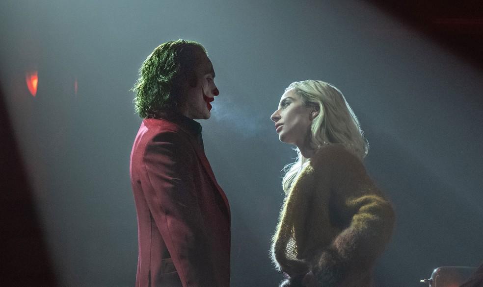 Joaquin Phoenix e Lady Gaga em cena de 'Coringa: Delírio a Dois'