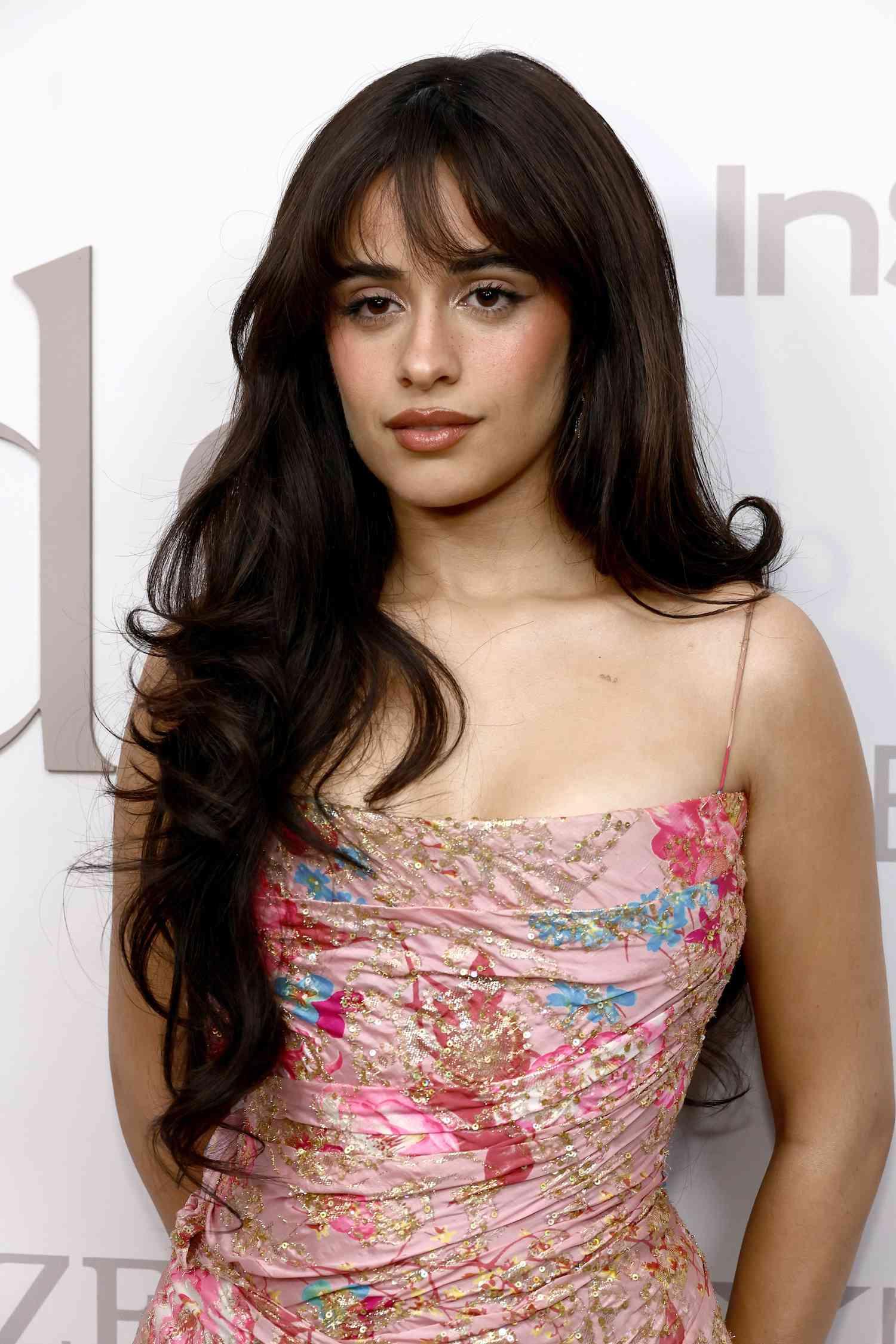 Camila Cabello no red carpet do InStyle Imagemaker Awards