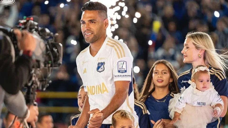 Falcao e Lorelei Tarón compararam a Sabana de Bogotá com a Suíça.