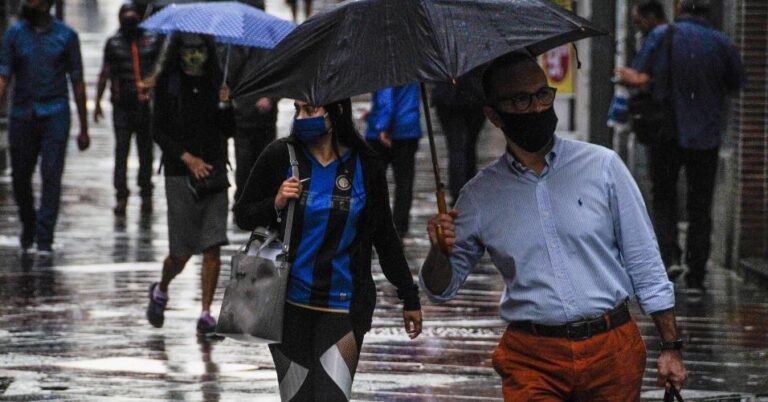 Santa Catarina sob alerta: chuvas intensas e previsão de temporais