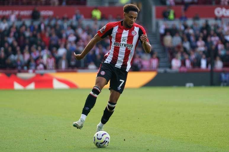 Kevin Schade (Brentford) durante jogo contra o West Ham, no dia 28.09.2024.