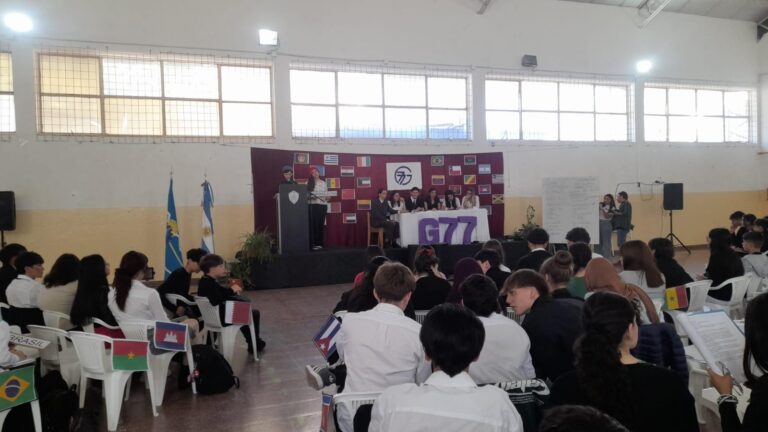 Estudantes de Puerto Madryn simulam G77 e debatem desafios globais