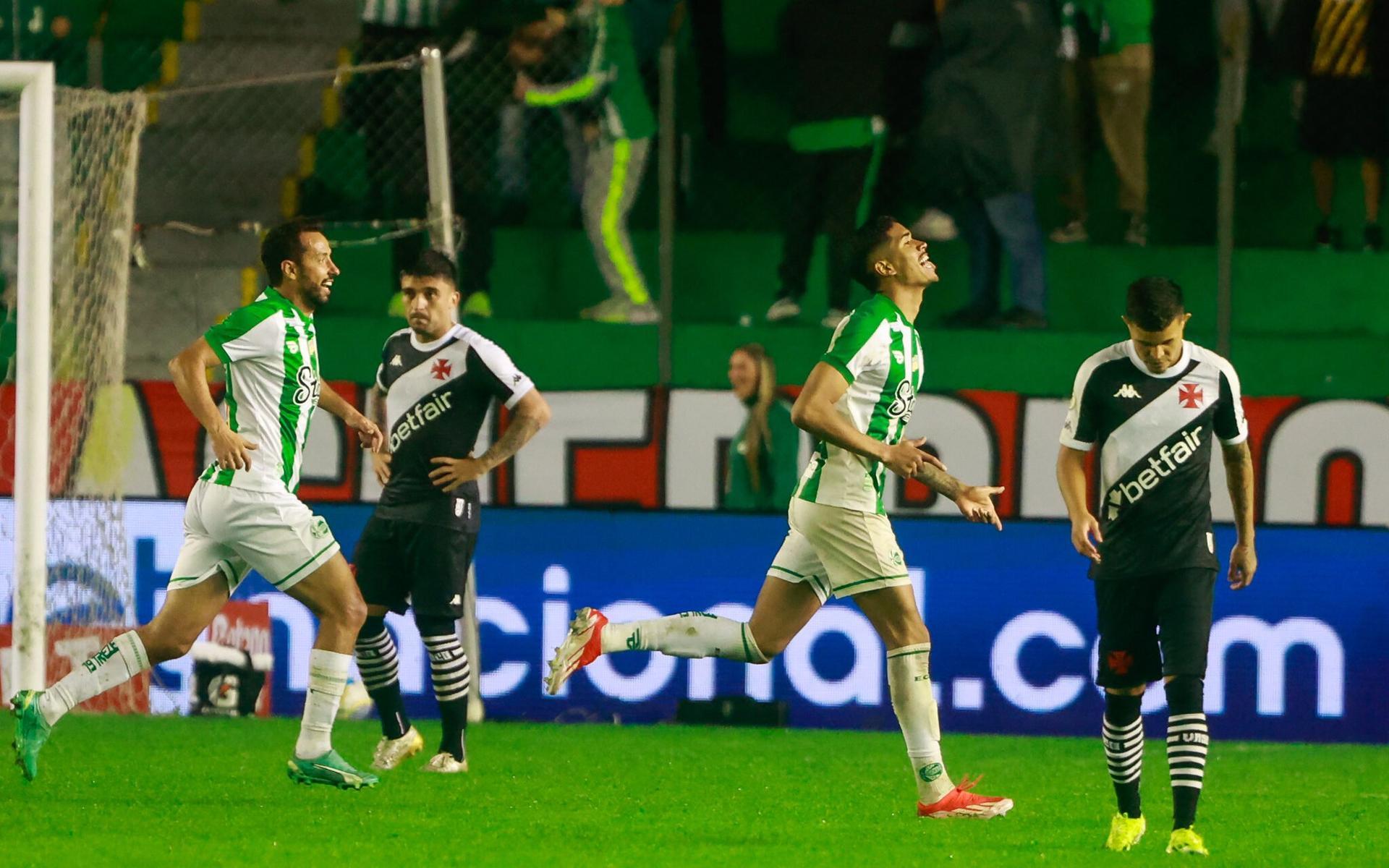 Derrota do Vasco para o Juventude no primeiro turno do Brasileirão