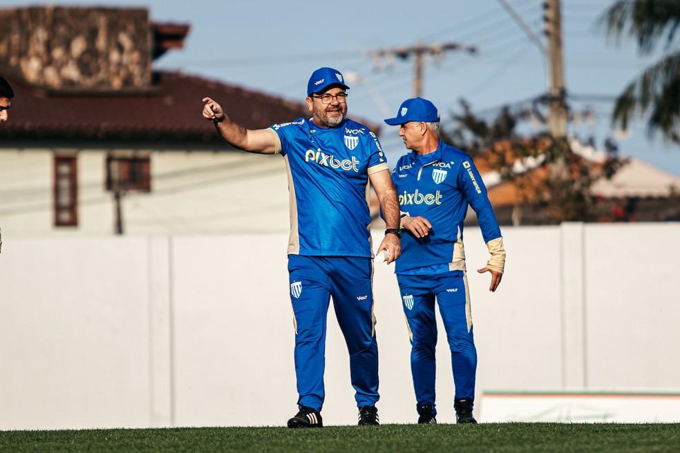 Enderson Moreira é o técnico do Avaí