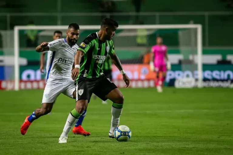 Avaí e América-MG se enfrentam em jogo decisivo pela Série B