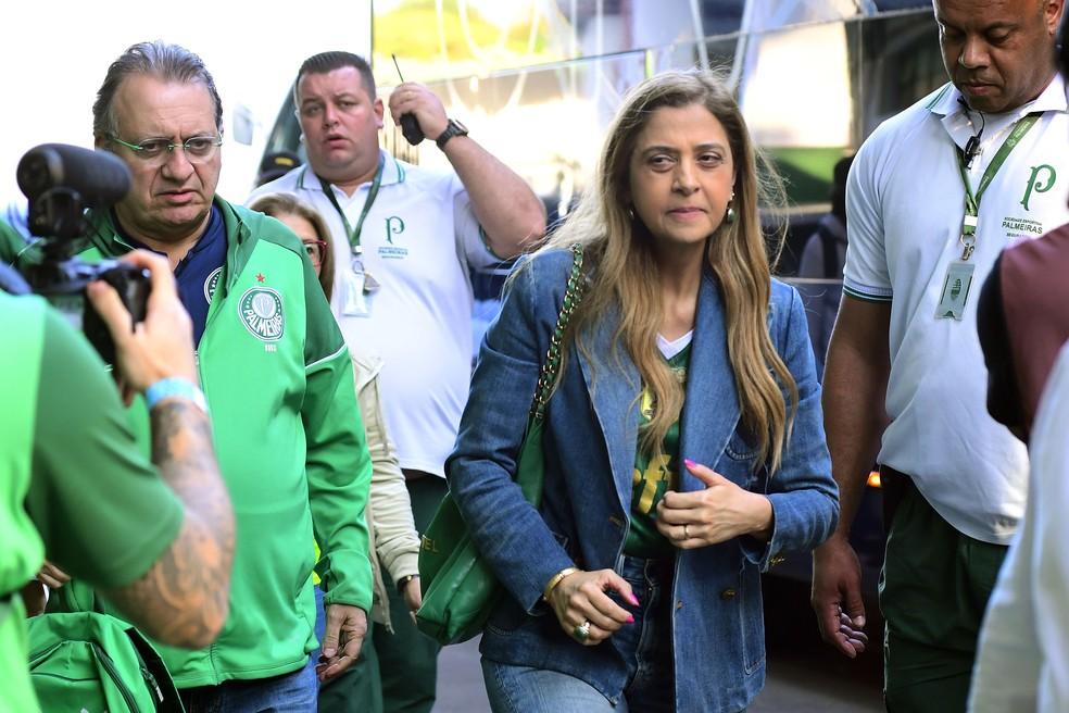 Leila Pereira antes de Palmeiras x Atlético-MG