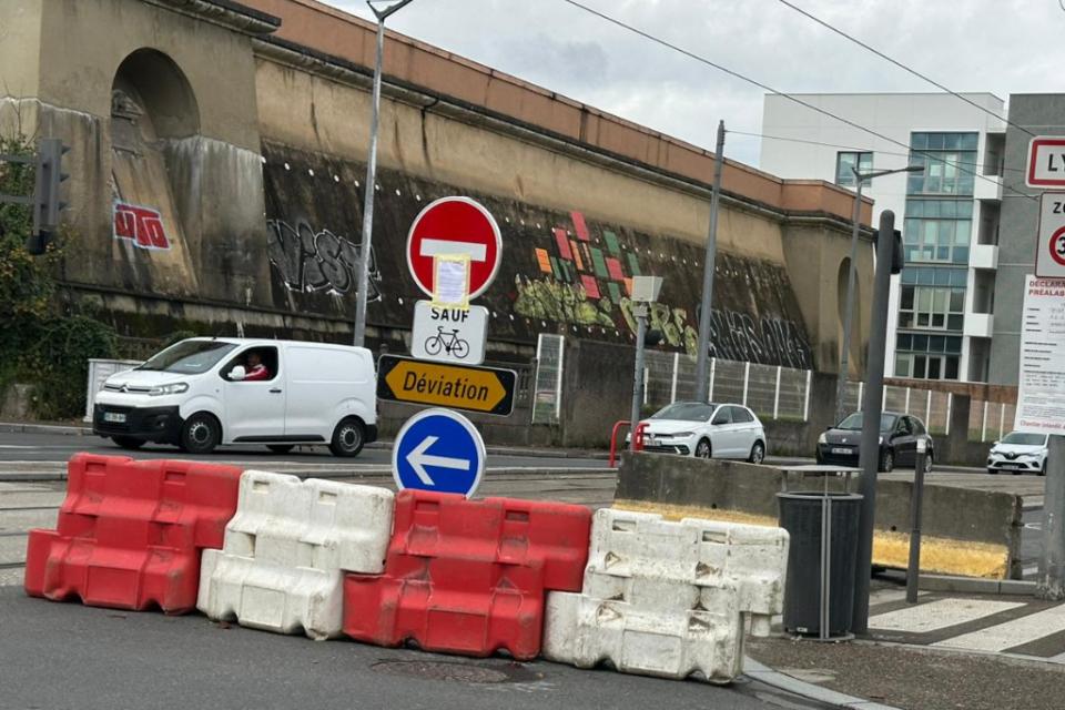 Avenida Rockefeller em sens único