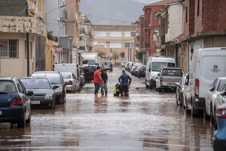 Tragédia em Valência: Tempestade Causa 52 Mortos e Enchentes Devastadoras