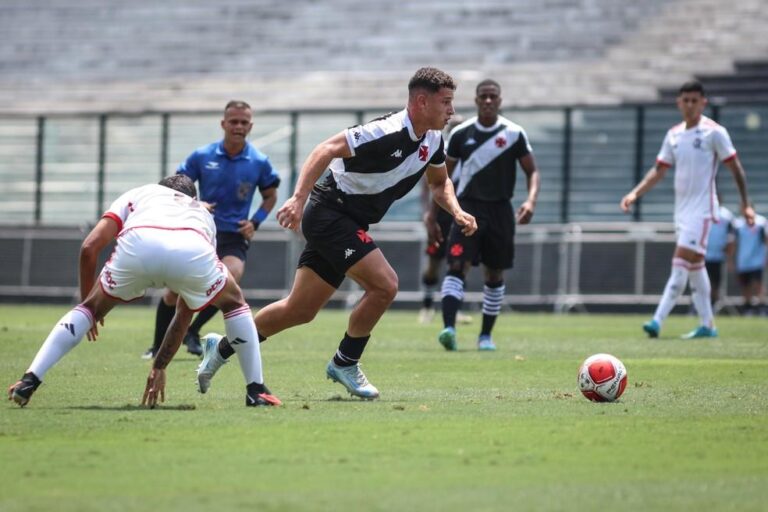 Vasco conquista o Campeonato Carioca Sub-20 ao vencer o Flamengo e provoca rival com frase impactante!