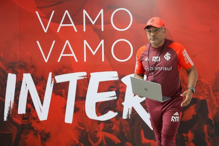 Roger Machado e sua Linguagem Tática: Entenda o Dicionário do Técnico do Inter