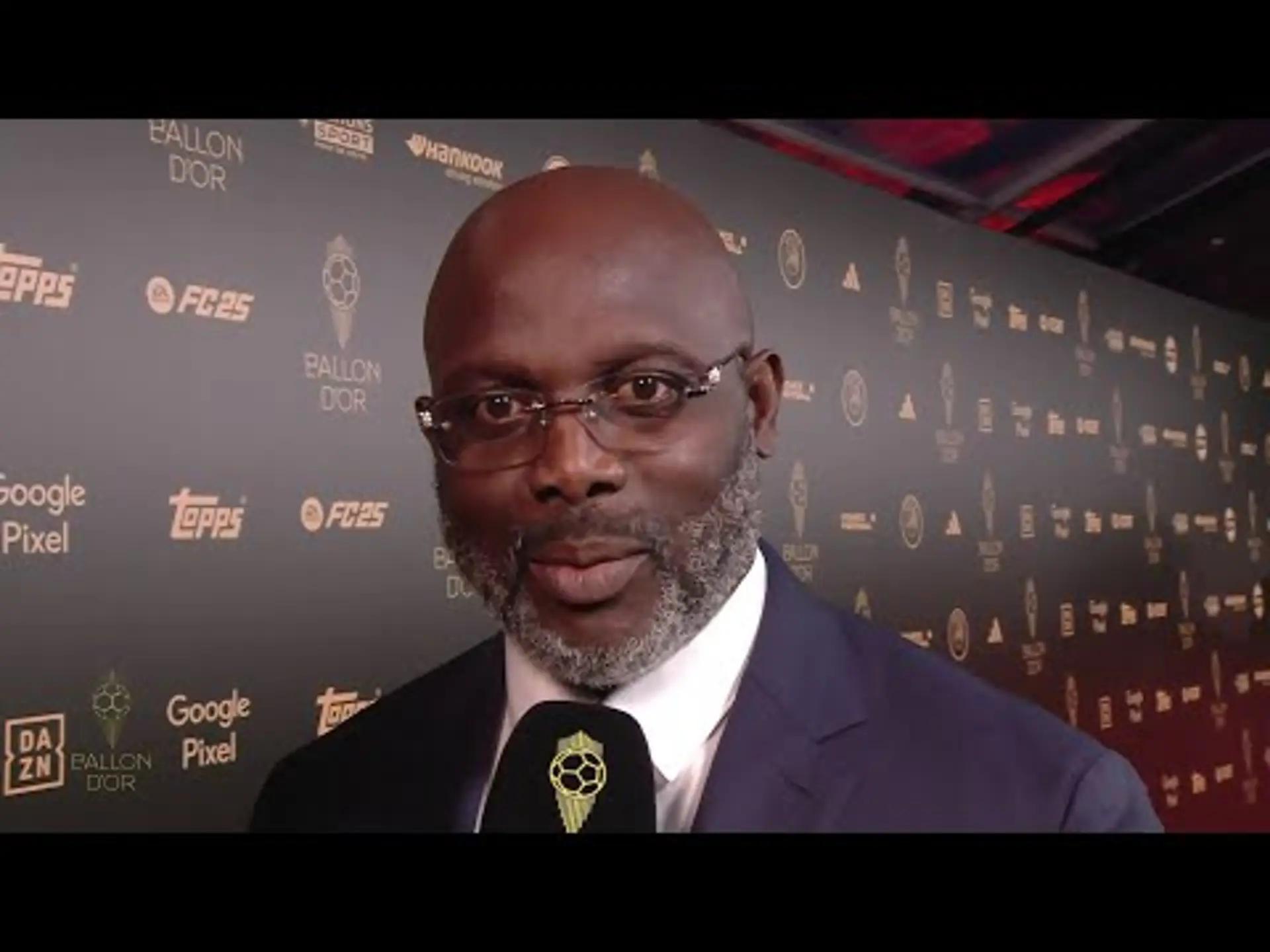 George Weah durante a cerimônia do Ballon d'Or 2024