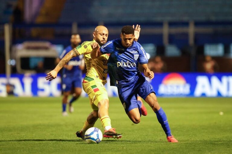 Avaí e Brusque Empatam em Jogo Sem Gols pela Série B