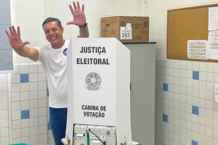 Rogério Santos é reeleito prefeito de Santos com 53,37% dos votos