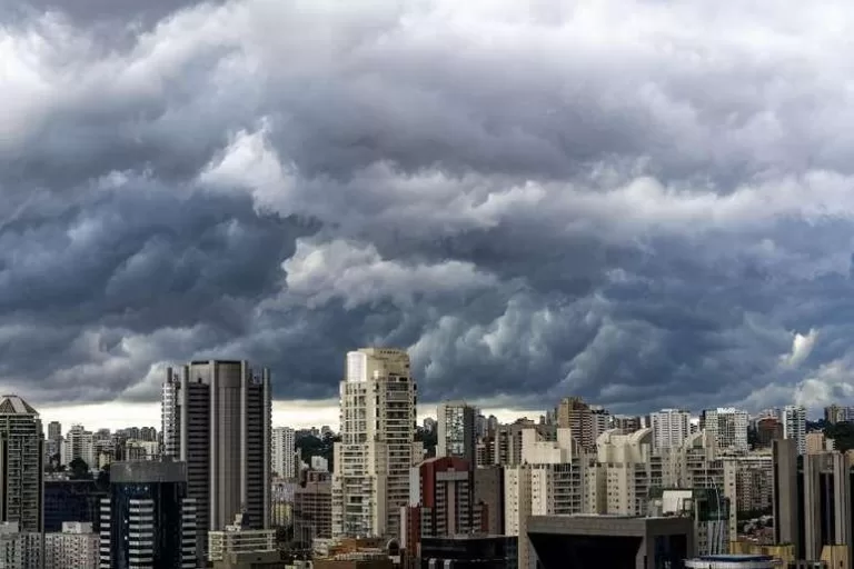 Brasil em alerta: chuvas volumosas devem atingir diversas regiões nos próximos dias