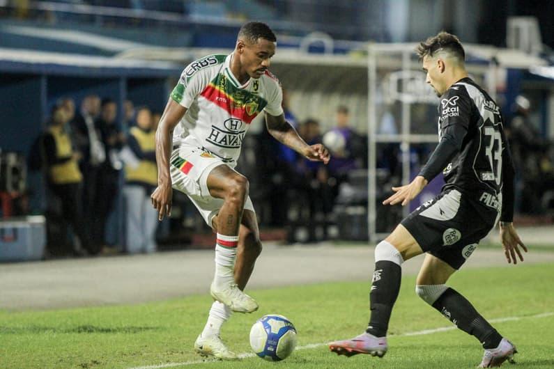 Ponte Preta x Brusque em ação