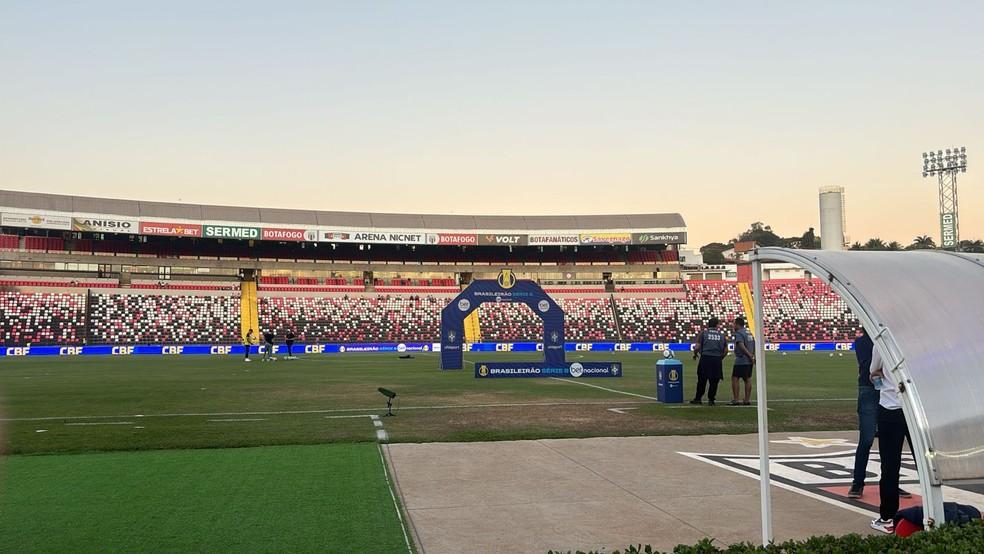 Estádio Santa Cruz/Arena Nicnet recebe Botafogo-SP x Guarani