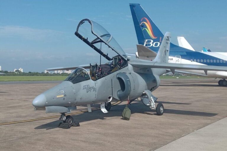 Aeroporto de São José dos Campos Recebe Jatos Militares Argentinos para Exercício Militar