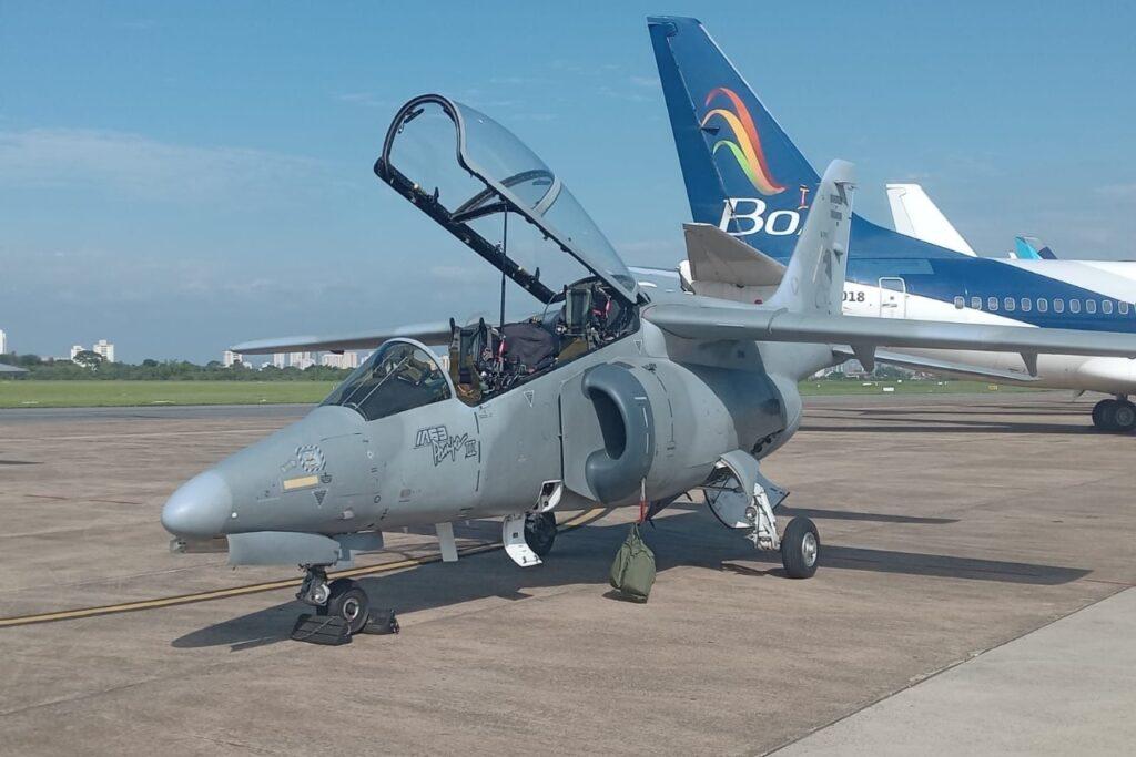 Jatos militares argentinos no Aeroporto de São José dos Campos