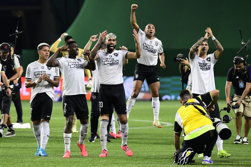 Comemoração dos jogadores do Botafogo contra o Palmeiras