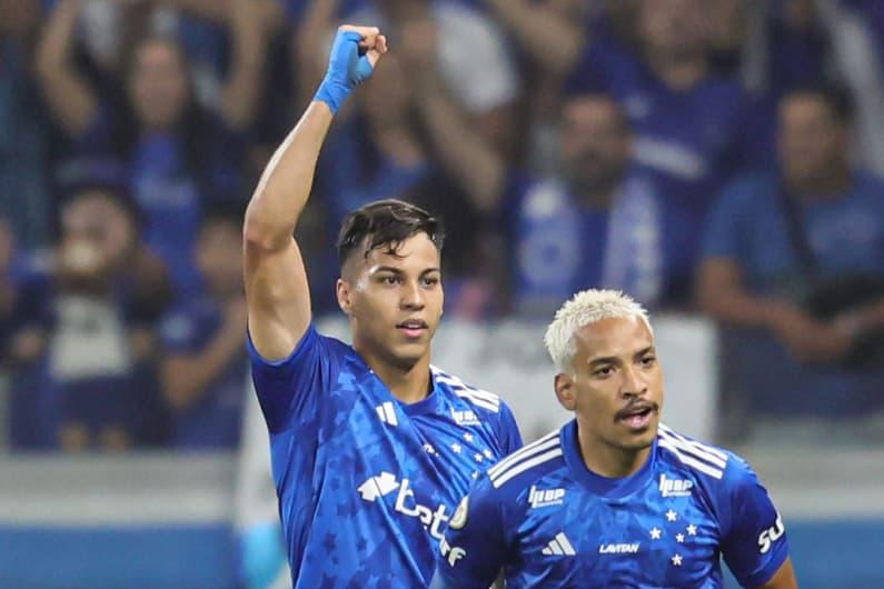 Momentos da partida entre Cruzeiro e Criciúma