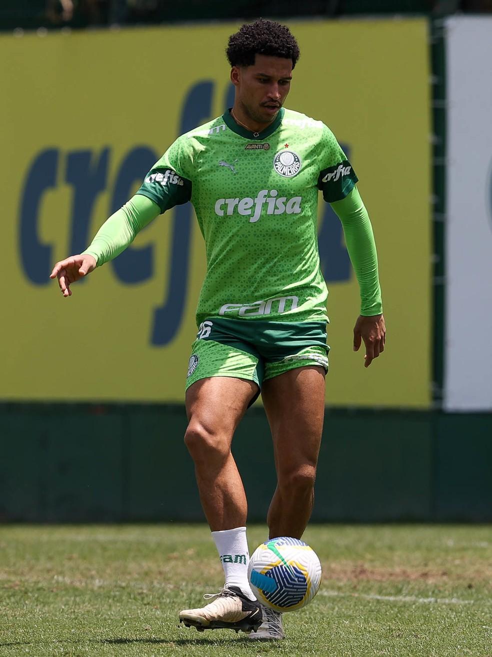 Murilo durante treino do Palmeiras