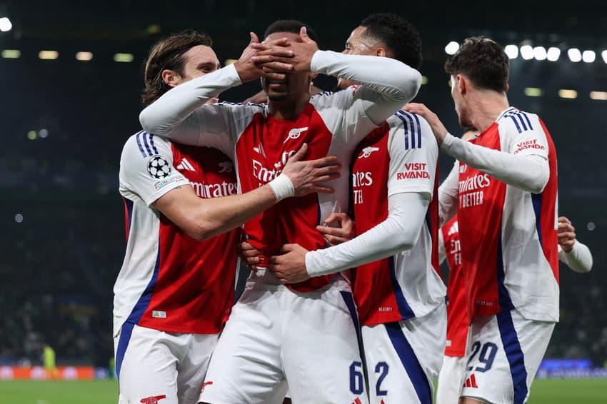 Gabriel Magalhães comemora gol pelo Arsenal em jogo contra o Sporting