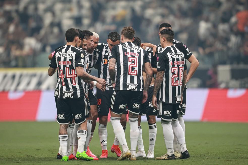 Jogadores do Atlético-MG reunidos antes da partida pelo Campeonato Brasileiro