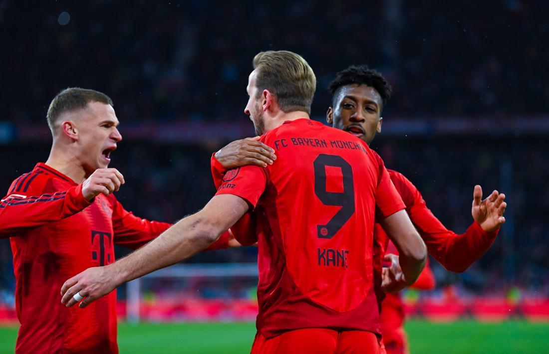 Harry Kane marcou o primeiro gol do Bayern de Munique no Derby contra o Augsburg.